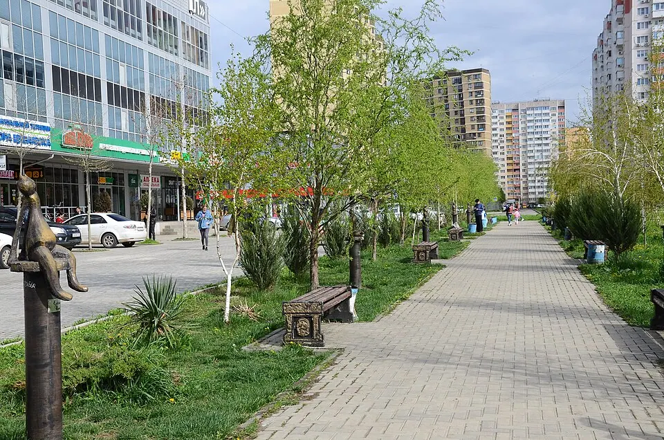 Аллея скульптур славянского фольклора