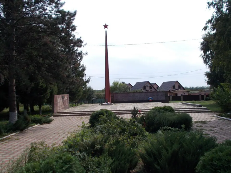 Обелиск землякам, погибшим в годы Великой Отечественной войны