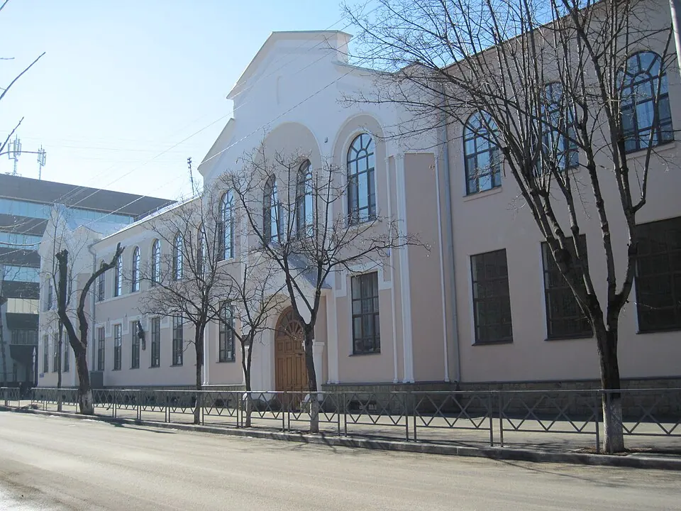 Здание третьей женской гимназии
