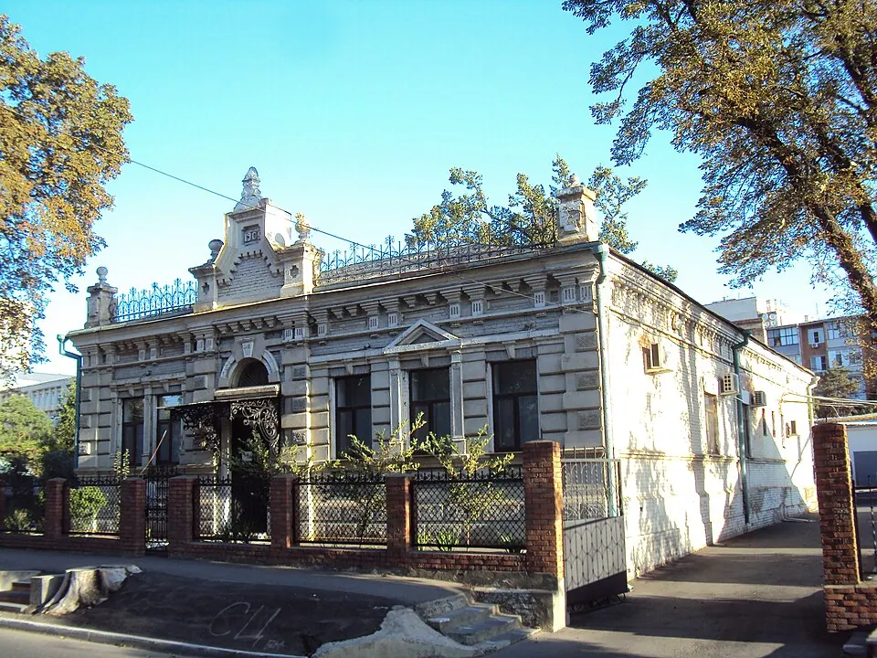 Усадьба · ул. Орджоникидзе, 75