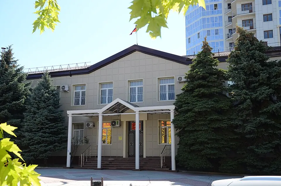 Административное здание · ул. Ленина, 6