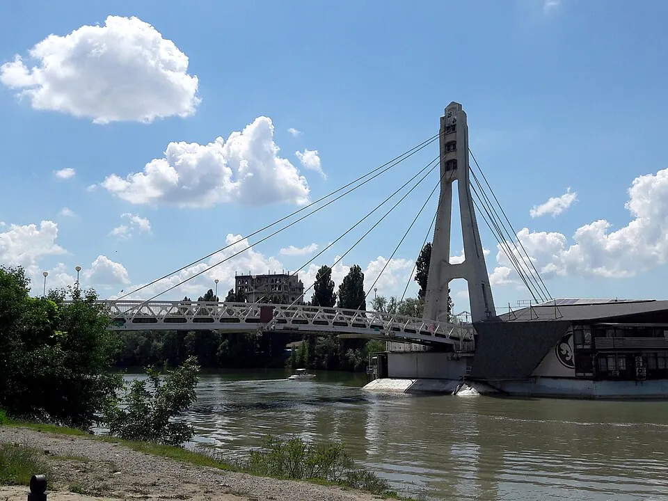 Поцелуев мост