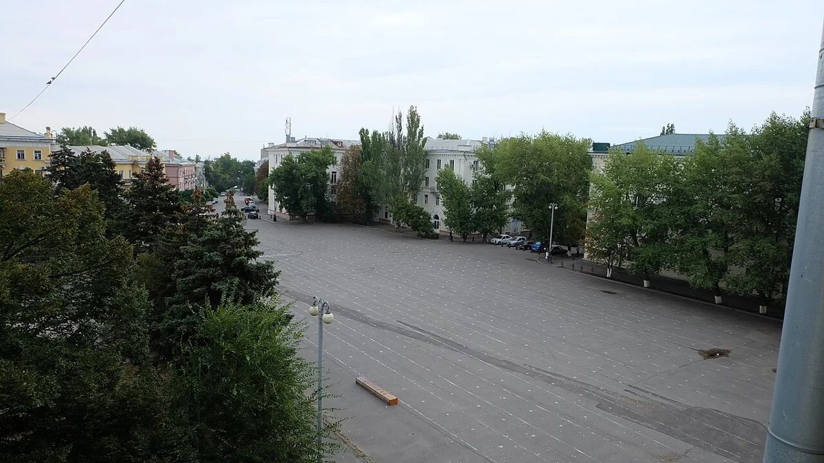Октябрьская площадь в Таганроге