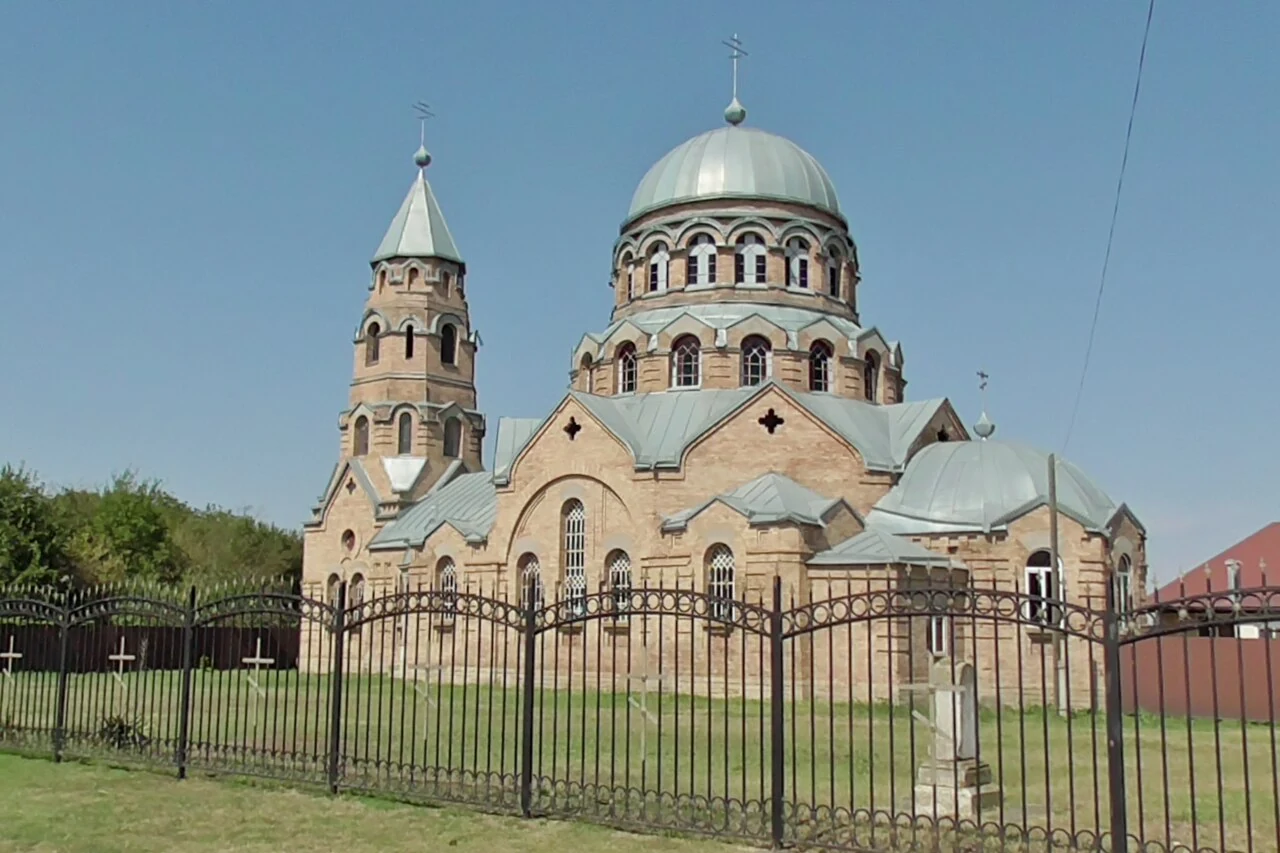 Никольская церковь в Новоосетинской