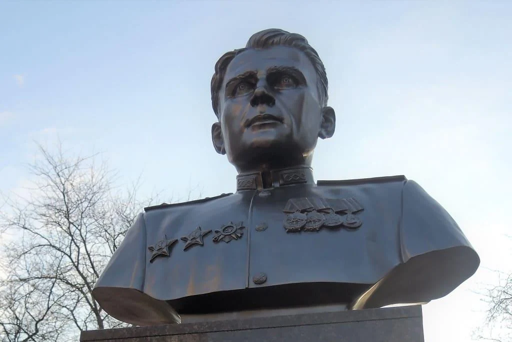 Памятник почетному контрразведчику Прядко Петру Ивановичу