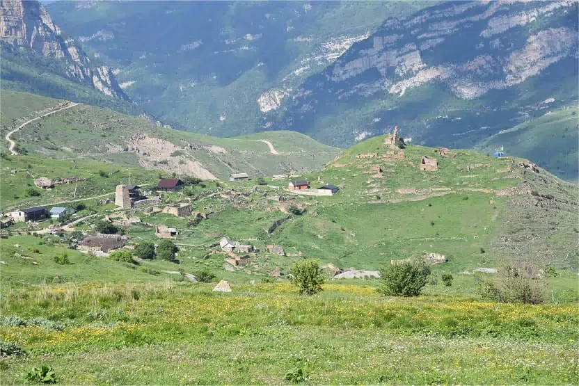 Архитектурный комплекс с. Донифарс