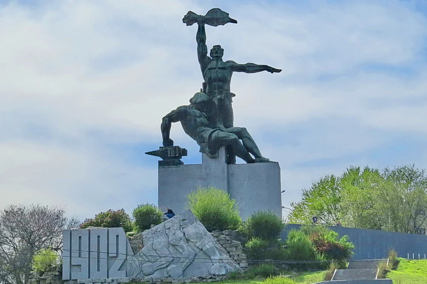 Памятник стачке 1902 года