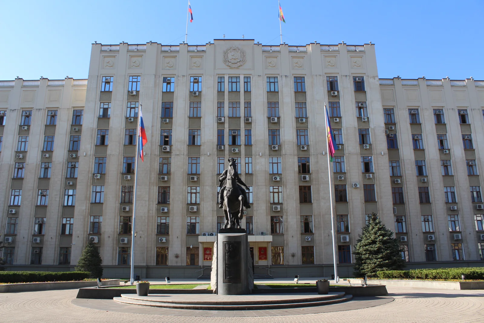 Памятник «Кубанскому казачеству»