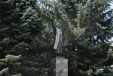 Памятник Коста Хетагурову, с. Коста