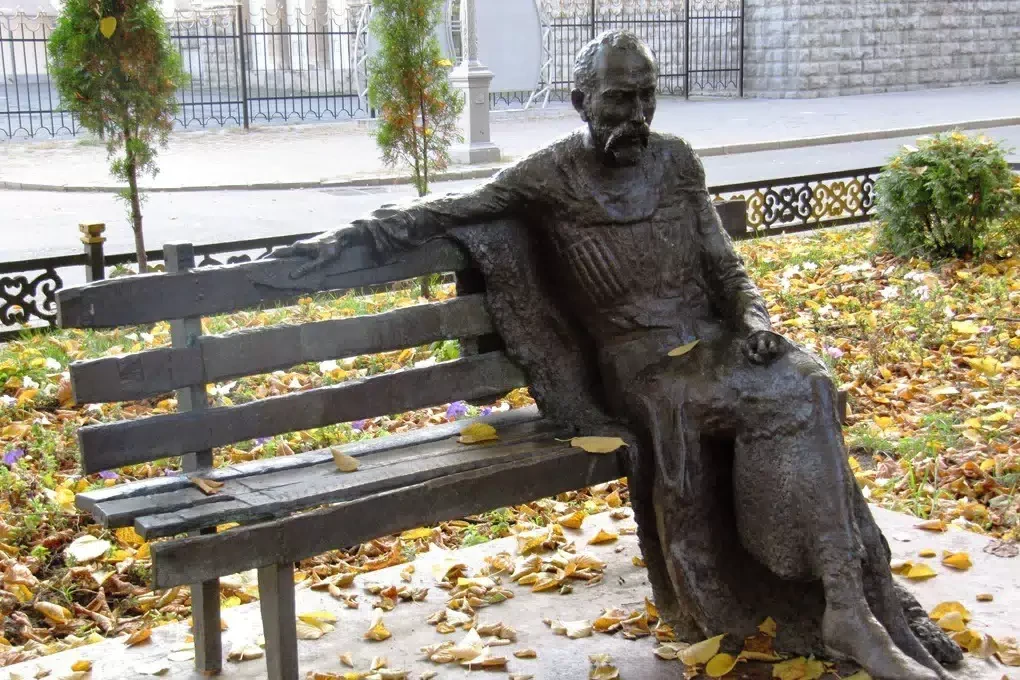 Памятник Коста Хетагурову
