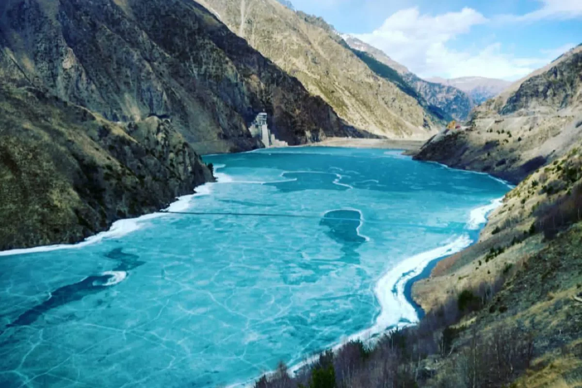 Водохранилище Зарамагской ГЭС