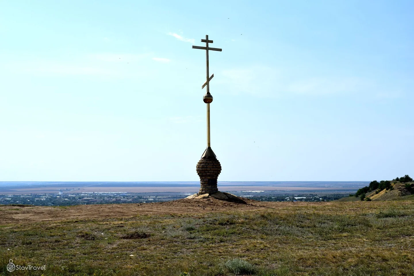 Поклонный крест на горе Бараничьей