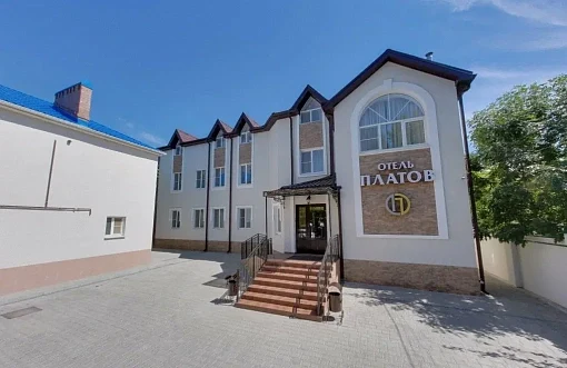 Платов на Дубовского 3*