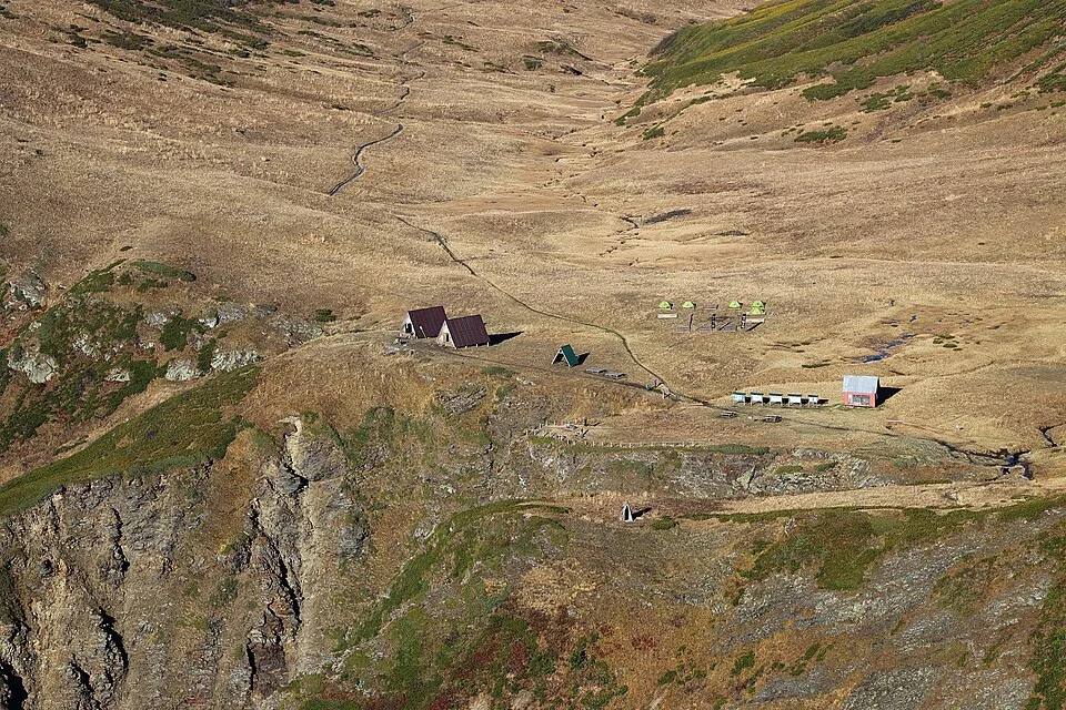 Бзерпинский карниз