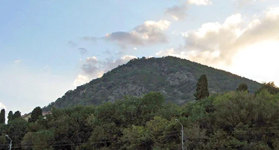 Гора Кастель