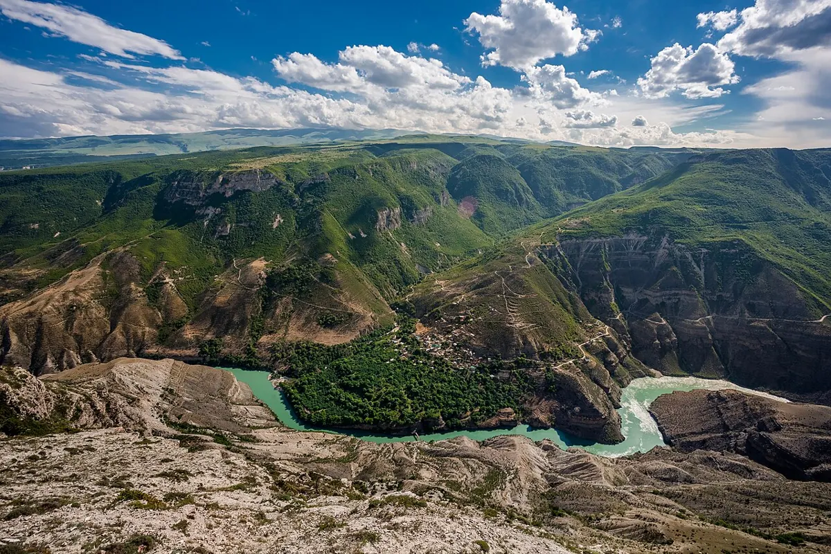 Сулакский каньон: панорама из Дубков